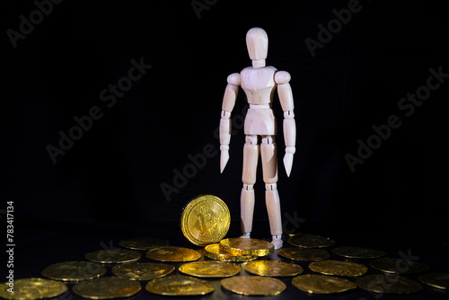 Kryptowaluta Bitcoin, złote monety photo
