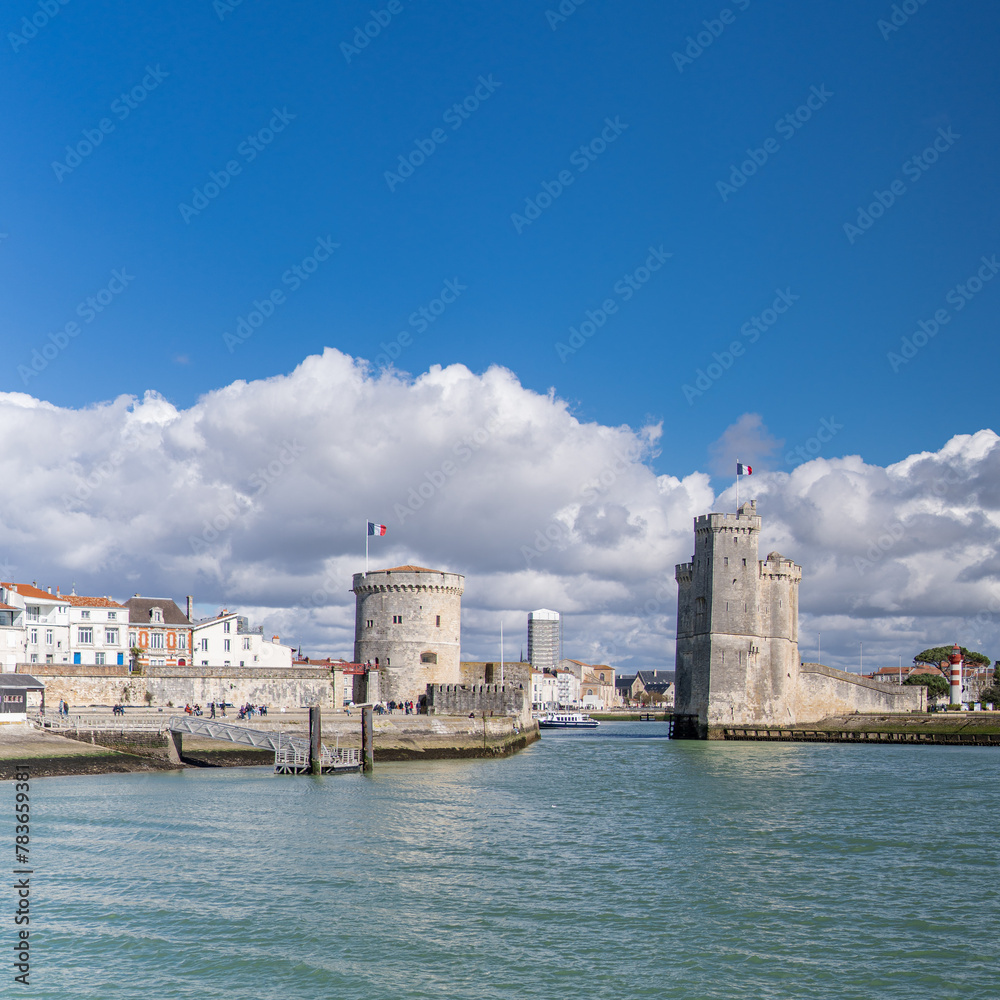 Alter Hafen von La Rochelle - Vieux-Port Hafeneinfahrt am Atlantik