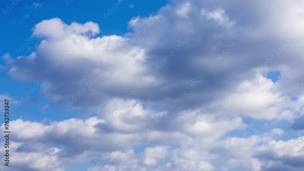 タイムラプス 青空に流れるたくさんの白い雲 タイムラプス 青空に流れるたくさんの白い雲