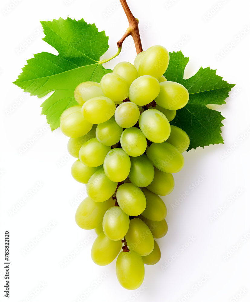 Obraz premium Green grape bunch with leaves isolated on white background