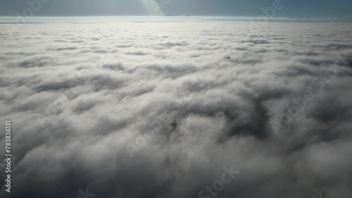 Curitiba sobre nuvens photo