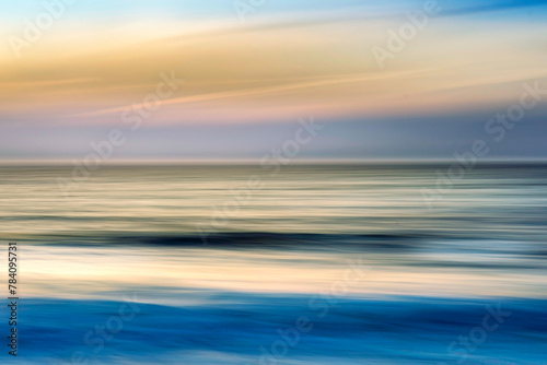 Long exposure over ocean, sky, waves