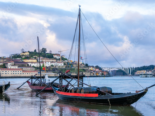 Eraly morning at Duoro River riverside from Vila Nova de Gaia