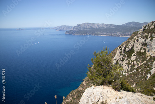 view of the sea and mountains © Frydjof