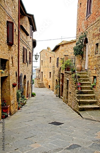 Fototapeta Naklejka Na Ścianę i Meble -  Hilltop Medieval Village in Tuscany, Italy