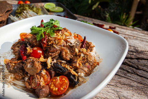 Rice Vermicelli with Northern Thai Curry Sauce