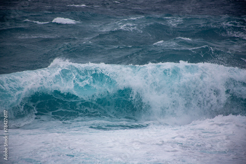 Fototapeta Naklejka Na Ścianę i Meble -  奄美の海, ダイナミックな海, 美しい波, 美しい波色,