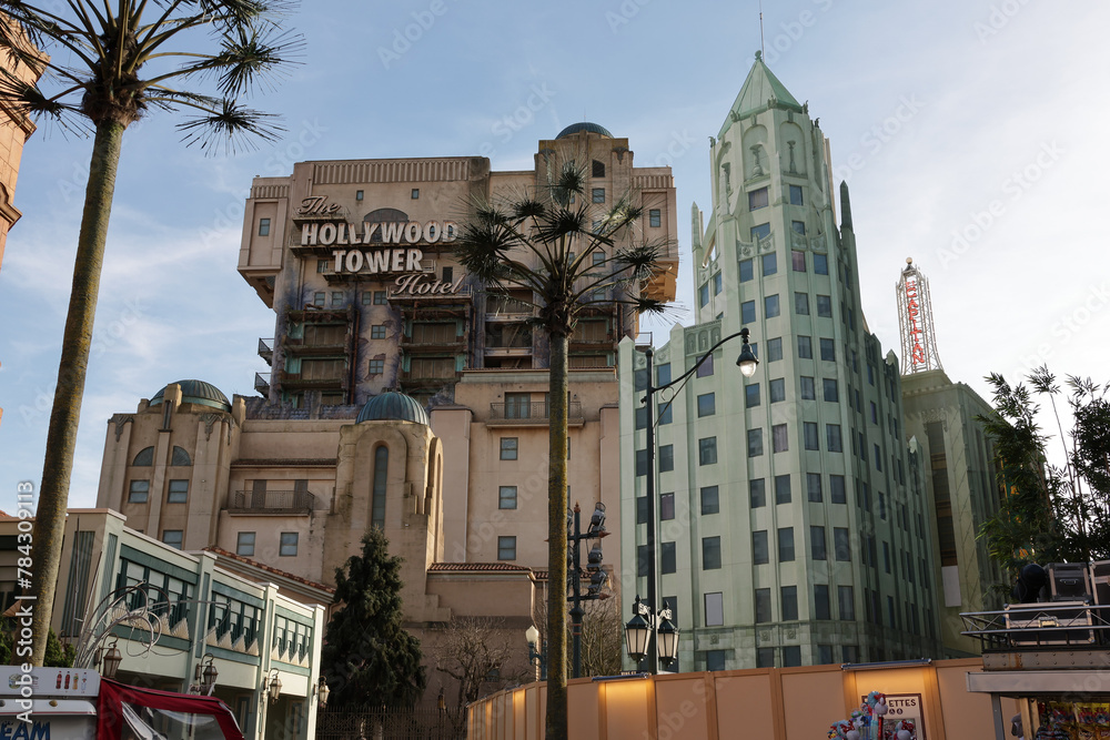 Naklejka premium Parc à thème Disneyland Paris et Walt Disney Studios