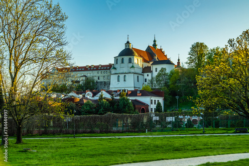 Widok na Klasztor Ojców Dominikanów w Lublinie
