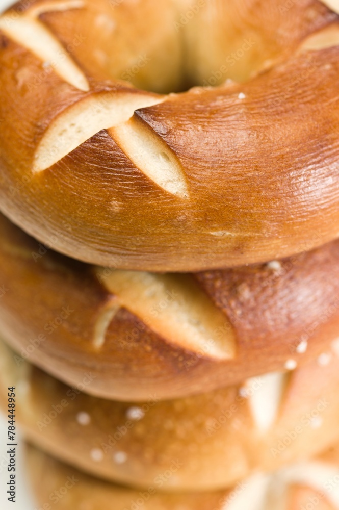 Seedy Delight: Sliced Organic Bagel with Seeds in 4K Photo Seedy Delight: Sliced Organic Bagel with Seeds in 4K Photo