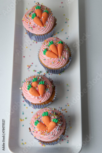 cupcakes with cream