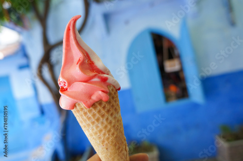 シャウエンで食べるアイスクリーム © KTK Creatives