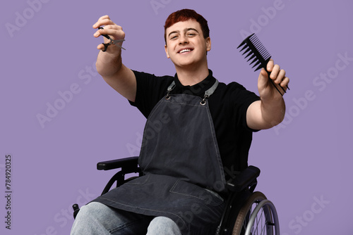 Male hairdresser in wheelch...
