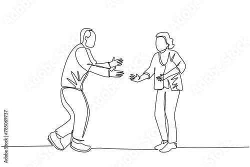 one line drawing, An elderly man and an elderly woman walk face to face while preparing to hug