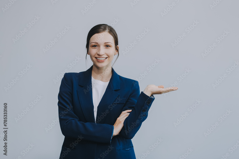 Successful young asian businesswoman in suit ready do business, cross arms confident and smiling. Female entrepreneur determined to win. Happy saleswoman talking to clients, white background Successful young asian businesswoman in suit ready do business, cross arms confident and smiling. Female entrepreneur determined to win. Happy saleswoman talking to clients, white background
