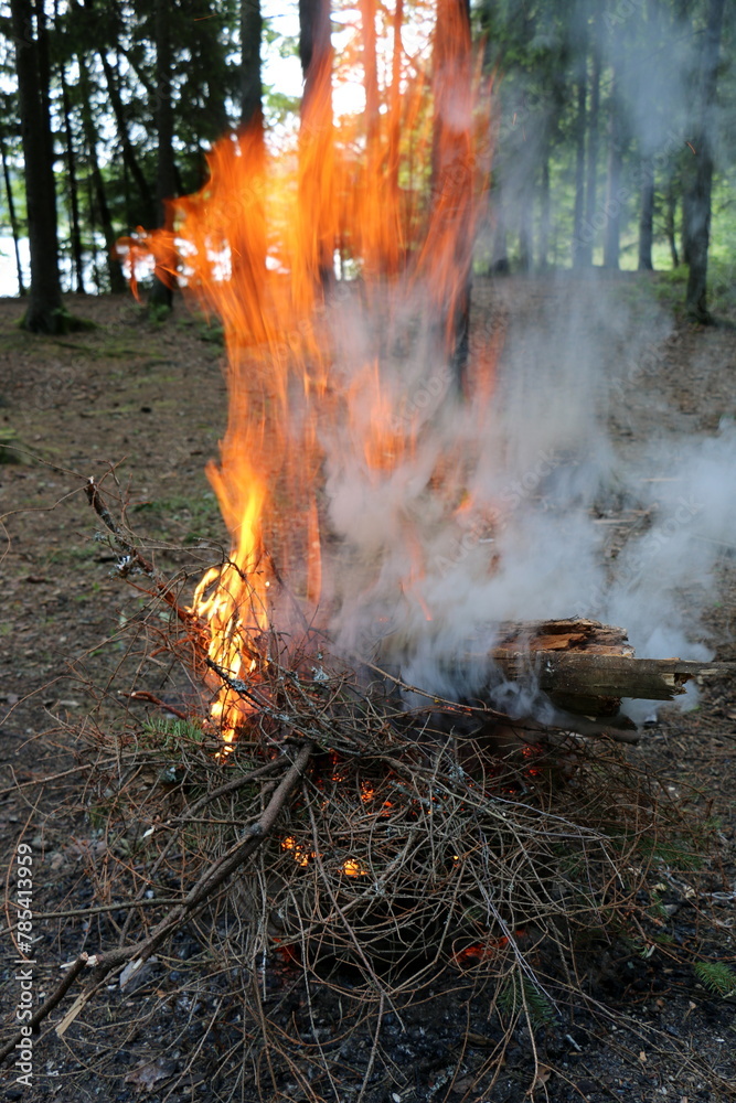 A fire that burns everything that burns. A fire that burns everything that burns.