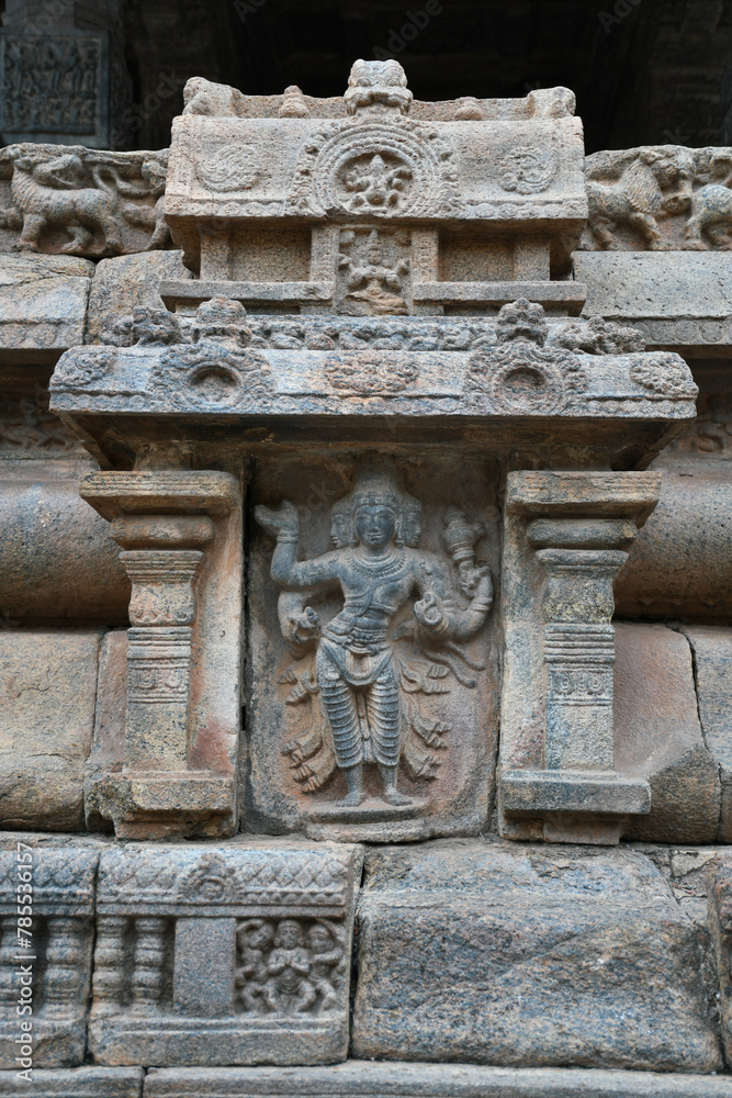 Statue at Dharasuram