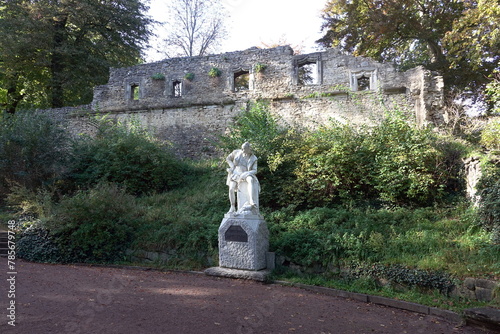 Shakespeare Denkmal im Park an der Ilm in Weimar photo