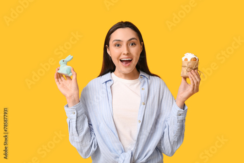 Surprised young woman with ...