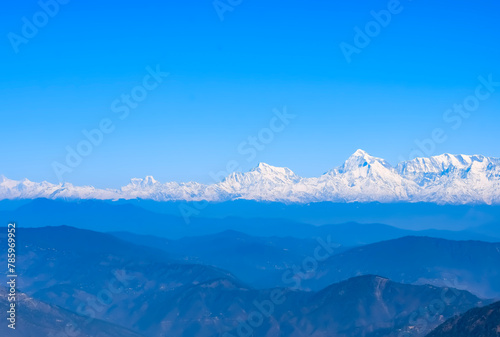 Fototapeta Naklejka Na Ścianę i Meble -  Very high peak of Nainital, India, the mountain range which is visible in this picture is Himalayan Range, Beauty of mountain at Nainital in Uttarakhand, India