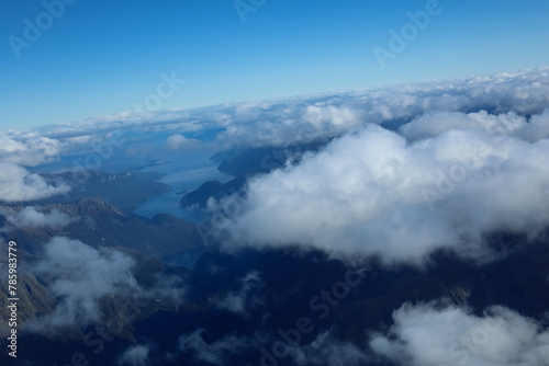 Berge im Süden von Neuseeland aus der Sicht des Flugzeuges