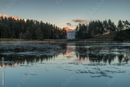 Lac de Barbeyroux dans le Champsaur au coucher du soleil , en été , Hautes Alpes France