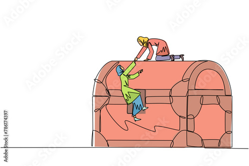 Continuous one line drawing Arabian businesswoman helps colleague climb treasure chest. Get extraordinary profits. Share equally. Stronger together. Reward. Single line draw design vector illustration