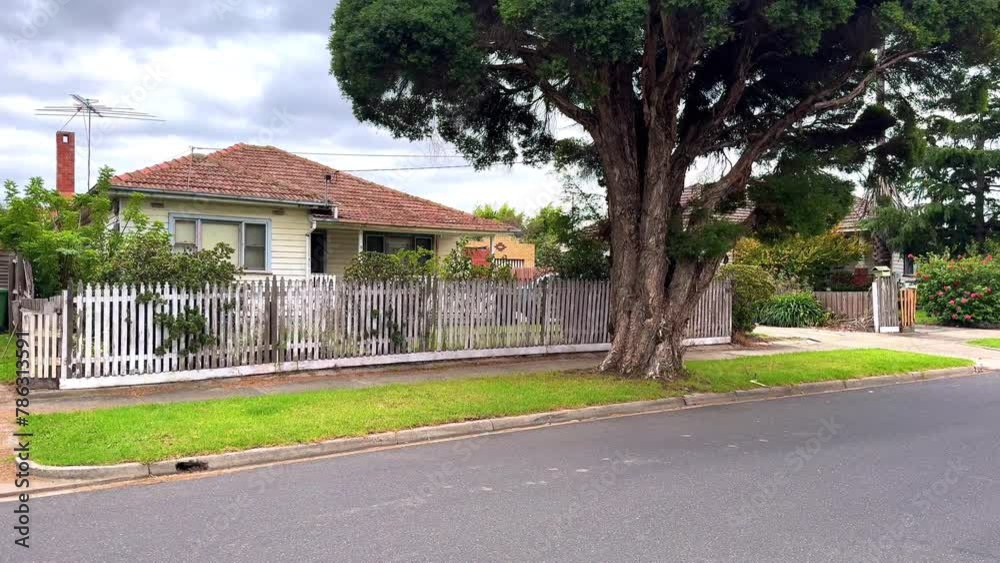 Saturday 13 April 2024 Paris Rd Broadmeadows Melbourne VIC Australia Federation houses and bungalows Saturday 13 April 2024 Paris Rd Broadmeadows Melbourne VIC Australia Federation houses and bungalows