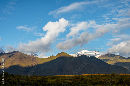 Hiking in the Skaftafell Nationalpark with a view on colorful mountains. Skaftafellsheidi hiking trail, Vatnajökull National Park, Iceland