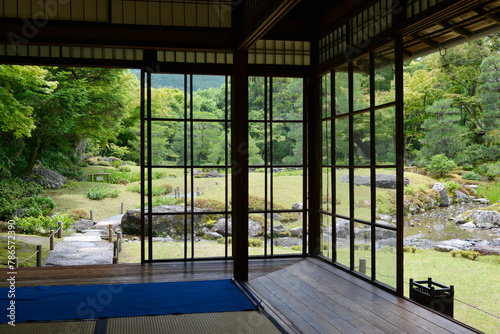 無鄰菴 母屋から庭園を眺める 京都市左京区南禅寺草川町