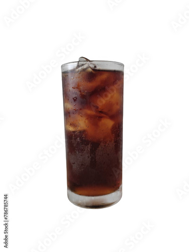 Carbonated drink with ice in a glass Drink and feel refreshed.