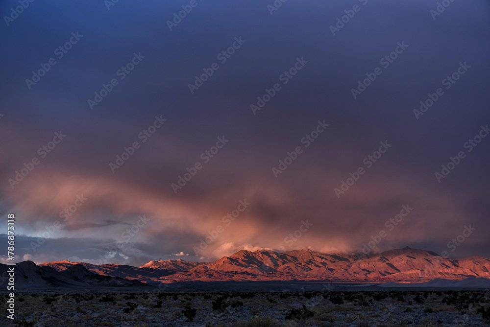 Sunset along Route 127 in the Mojave Desert - obrazy, fototapety, plakaty 