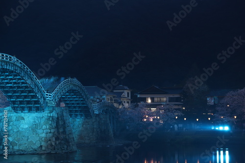 『錦帯橋とサクラ』夜桜 ライトアップ 山口県岩国  #日本観光　Kintai Bridge 　