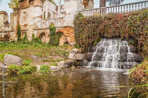 UKRAINE, BELAYA TSERKOV : Waterfall "Ruins"  in the Park of Alexandria