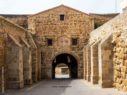 Calles medievales de ciudad Rodrigo, España photo
