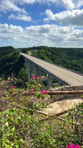 The Bacunayagua Bridge is a landmark of the Island of Freedom, connecting two parts of the Via Blanca highway. View from the Bacunayagua observation deck on the main Havana-Varadero road. Cuba photo