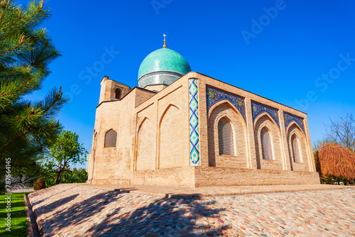 Hazrati Imam Mosque and Madrasah complex photo