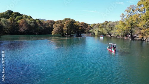 Lago de camécuaro photo