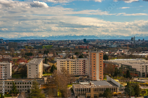 Linz - Blick auf die mit Schnee bedeckten Alpen © MANFRED-SCHEUCHER.AT