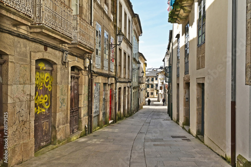 Lugo, Galizia, strade, case e vicoli del centro storico - Spagna photo