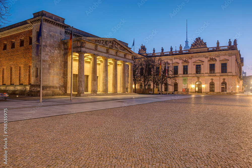 Fototapeta premium The Neue Wache and the German Historic Museum in Berlin at dawn