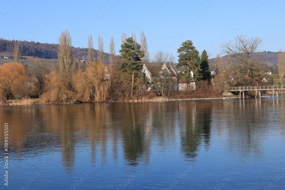 Blick auf Kloster Werd auf der Insel Werd im Rhein	