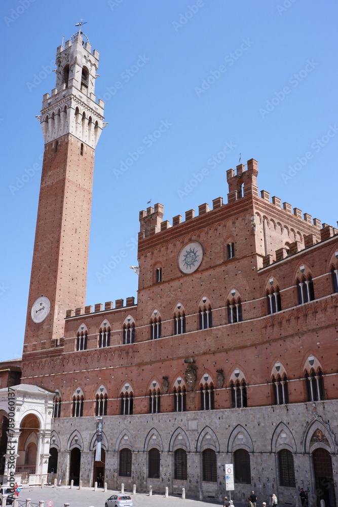 Naklejka premium palazzo pubblico, Siena, Italy 