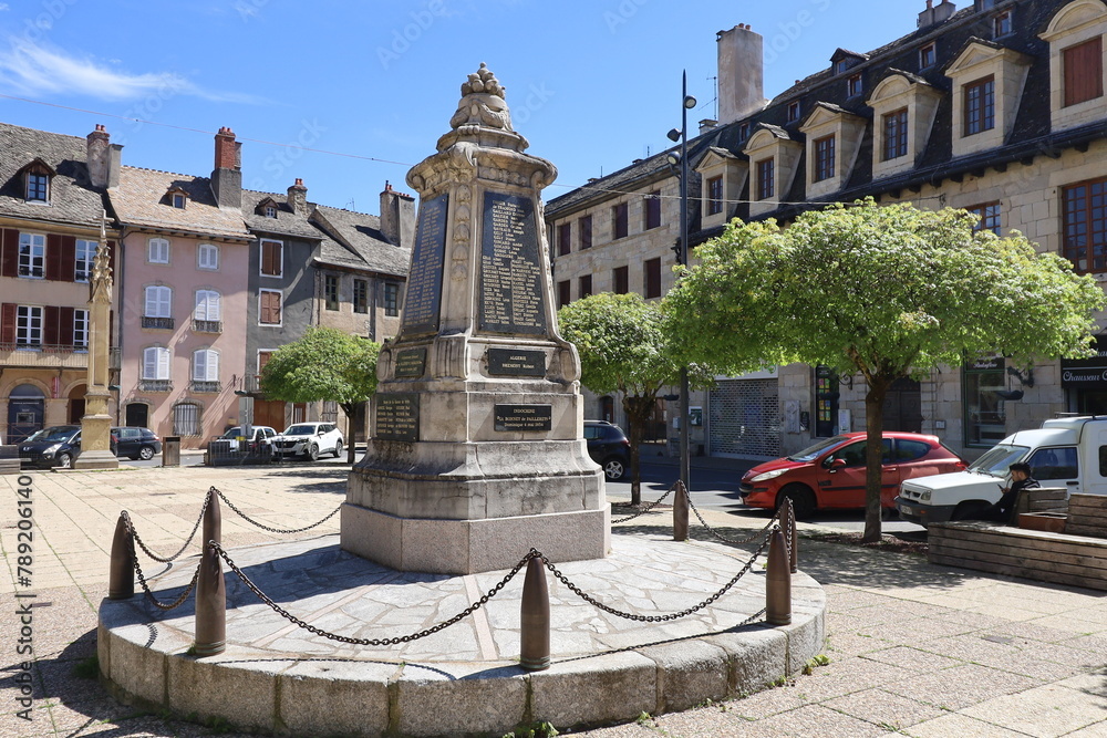 Fototapeta premium Place Henri Cordesse, ville de Marvejols, département de la Lozère, France