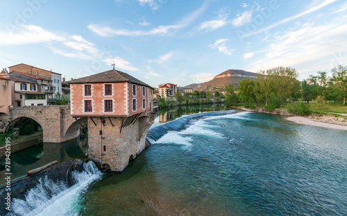 Le pont vieux à Millau, Aveyron, France. Le pont a été détruit lors d'une crue du Tarn en 1758.