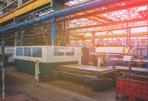 Foto Industrial workshop of an industrial plant with industrial machines
