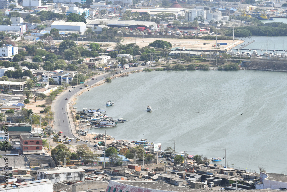Zona Portuaria en Cartagena de Indias, Colombia, toma aérea. 