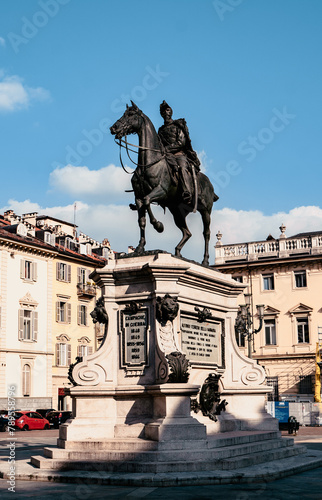 Obraz na płótnie Famous statue in downtown Turin with blue sky w salonie