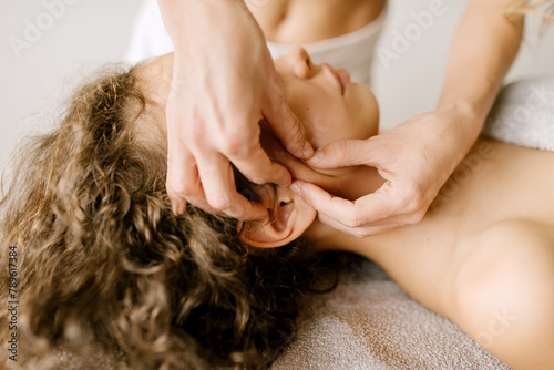 Facial Fascia Massage