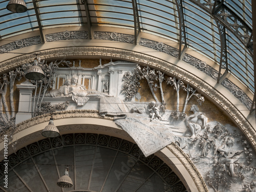 Campania,  Napoli, Campania,  Napoli, Campania,  Napoli, interno Galleria Umberto, costituito da due strade che si incrociano ortogonalmente